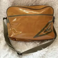 希少✨OLD UMBRO◇オールド アンブロ◇エナメルバッグ ショルダー Y2Kのサムネイル