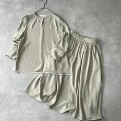 美品　上品パールの光沢　ブラウス＆スカート　セットアップ　エムズセレクト144