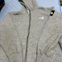 THE NORTH FACE パーカー グレー ロゴ刺繍