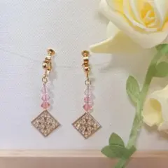 透かしパーツ × ピンク スワロフスキー グラデーション イヤリング (ピアス)