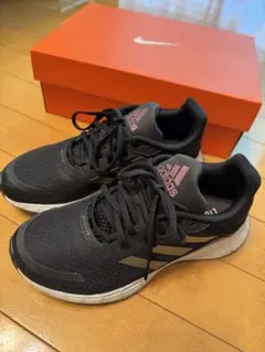 adidas アディダス　スニーカー　23cm ブラック
