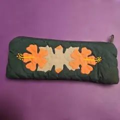 花柄刺繍ポーチ 緑色
