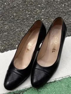 CHANEL パンプス ブラック キルティングのサムネイル