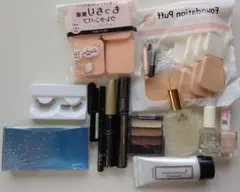 メイクアップツールとゴールドイヤーカフセット　まとめ売り　メイク　ファンデ