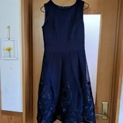 値下げ中美品STRAWBERRY FIELDSネイビー 刺繍 ノースリーブドレス