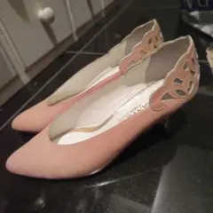 LANVIN ピンク カットアウトパンプス　サイズ５　ローヒール