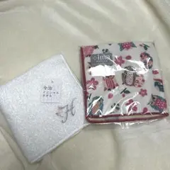 【新品未使用】タオルハンカチ 花と鳥の柄 ホワイト