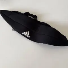 adidas トレーニング用スリムバッグ 黒　未使用
