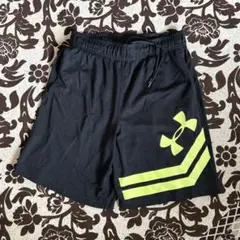 アンダーアーマー　バスケ　ハーフパンツ
