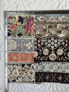5-24③インド刺繍リボン⭐︎約10c×4本 &約20c×5本　ハギレセット