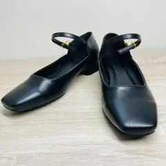 美品 menue メヌエ スクエアトゥ パンプス ストラップ ヒール 23.5□のサムネイル