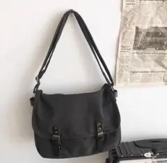 ショルダー 古着 ニュースペーパーバッグ ブラック メッセンジャー 男女兼用