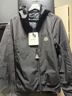 新品　MONCLER KONA JACKET フーデッドブルゾン
