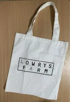 LOWRYSFARローリーズファーム トートバッグ ホワイト ロゴ