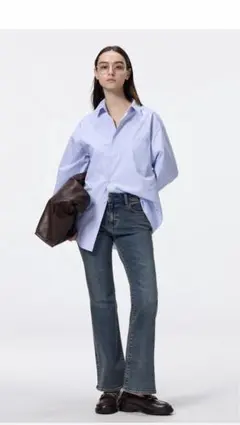 【新品タグ付き】GUスリムフレアジーンズ 標準丈