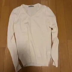 ニ*ぅ様 UNIQLO エクストラファインメリノウール M アイボリー
