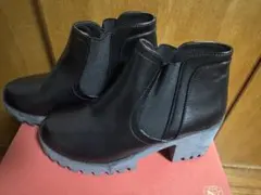 SHEIN ブーツ