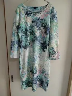 H&Mの花柄のワンピース