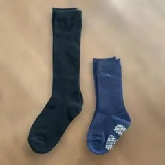 【訳あり未着用】キッズ靴下セット（黒・紺）