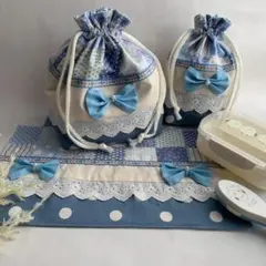 あおそらさま専用4⃣9⃣パッチワーク柄のお弁当袋　コップ袋　2点セット