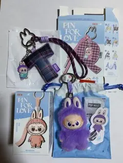 【正規品】ラブブLABUBU PIN FOR LOVEイニシャル　【T】チャーム