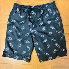 NIKE ナイキ スニーカー総柄 ショートパンツ ブラックのサムネイル