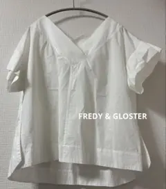 FREDY & GLOSTER フレディ＆グロスター ホワイト Vネック 半袖のサムネイル