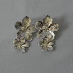 Item thumbnail for item cac2d912-f7f7-4871-9c9f-af958d246ec9