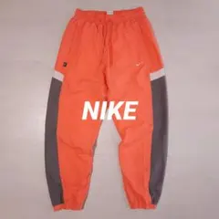 Item thumbnail for item 53947bb7-d29f-4c68-9696-56449ba0e21a