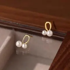 【F381】ピアス パール クロス 小ぶり ミニ 小さめ かわいい ゴールド