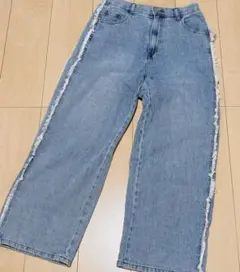 Item thumbnail for item 14a4bf96-a22b-4c73-8f5c-5445da4cac48