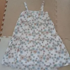 130センチ　UNIQLOキャミソールワンピース