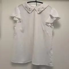 ホワイト ビジュー襟 フレアスリーブ ブラウス