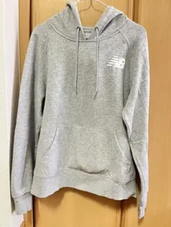 New Balance グレー パーカー フード付き