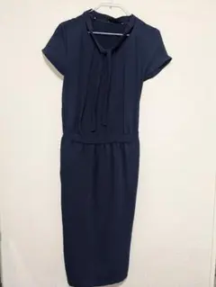 ネイビー 半袖 ワンピースのサムネイル