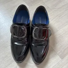 JEANASIS バックル付き黒ローファーのサムネイル