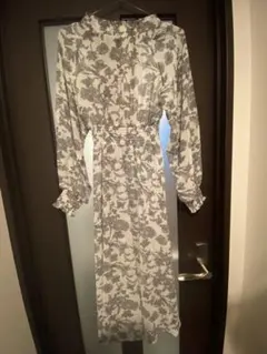 セシルマクビー　花柄 ロングワンピース　M