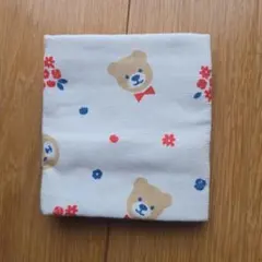 最終値下げしました　クマと花柄のガーゼタオル