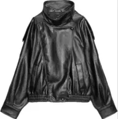 タグ付き新品★ZARAのフェイクレザージャケット★Mサイズ★ブラック色★完売商品