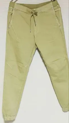 ライトベージュ ジョガーパンツ ドローストリング付き