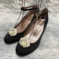 極美品✨form forma 22.5cm パールストラップ パンプス 結婚式のサムネイル