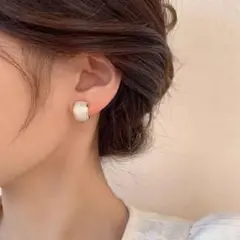 Item thumbnail for item f3b82420-bd43-4e19-96f7-6203f313127a