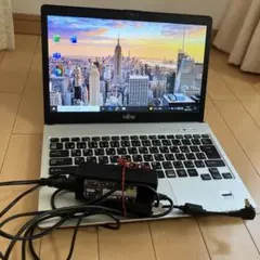 富士通LIFEBOOK S936/M/4GB/ 128GBのサムネイル