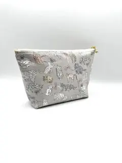 リバティ　人気✨ コー・アンド・エイト　猫柄　ハンドメイド　ポーチ