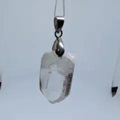 水晶のペンダントトップ