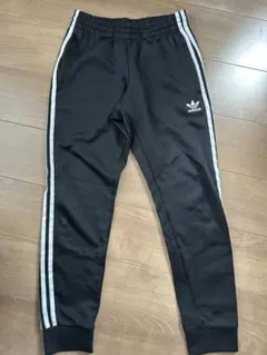 adidas トラックパンツ