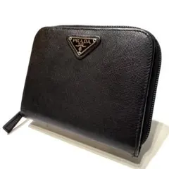 PRADA 二つ折り財布 コンパクトウォレット サフィアーノレザー 三角ロゴ 黒