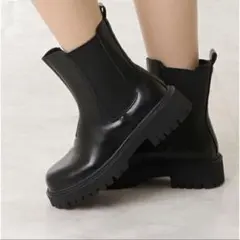 サイドゴアブーツ22.5cm(35)のサムネイル