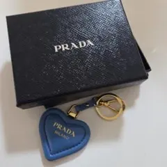 限定お値下げ本日最終日です！ PRADA ドッグチャーム キーリング