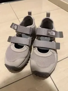 ノースフェイス　ホワイトレーベル　スニーカー